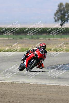 media/May-25-2025-Lets Ride (Sun) [[0ff033e448]]/B Group/1120am (Grapevine)/